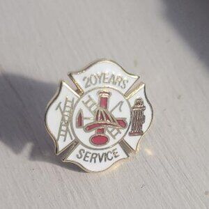🚒 Fire Fighter 20 Years Vintage Lapel Pin Tie Tack Brooch - Department Service